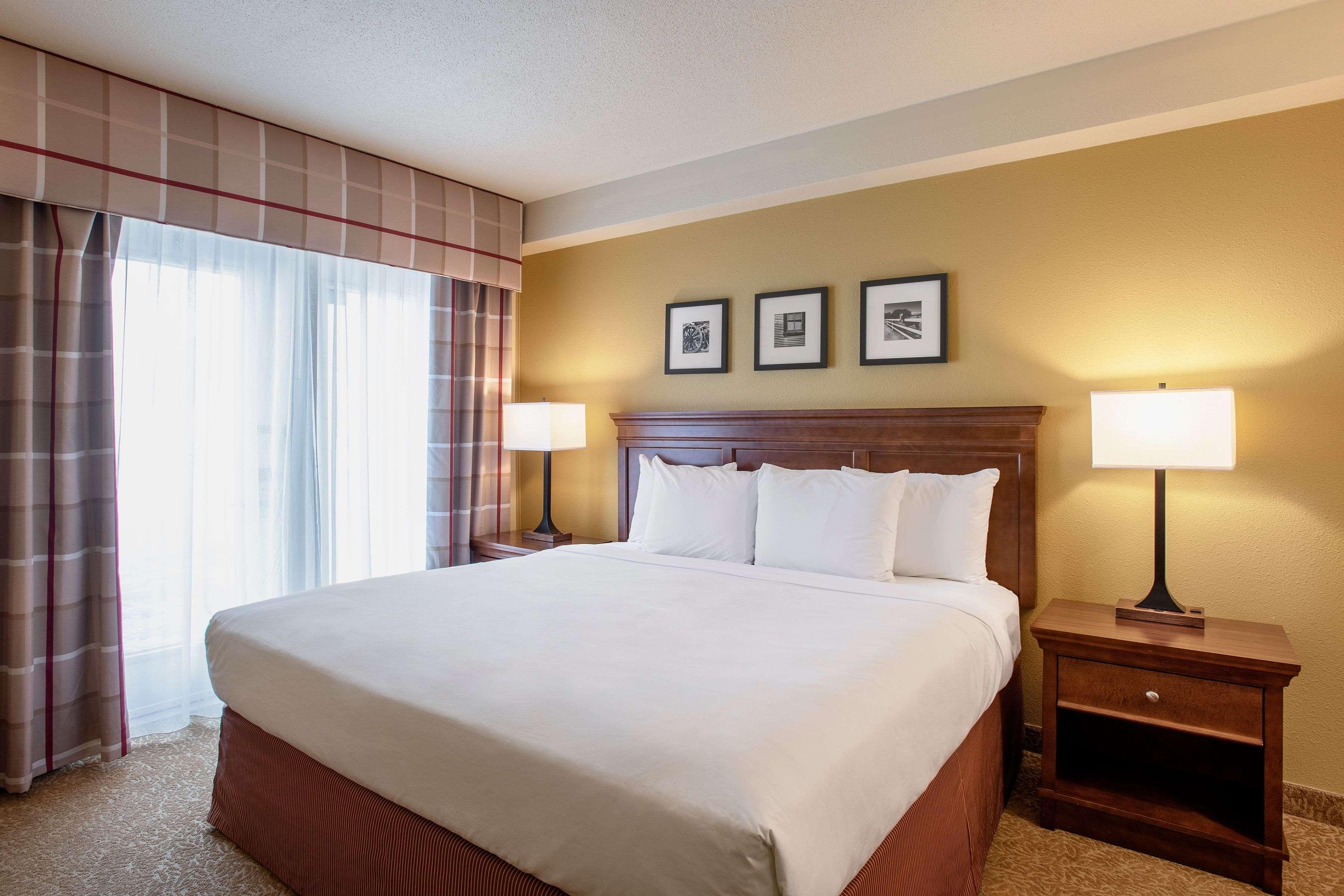 Travelodge Suites By Wyndham Regina - Eastgate Bay Kültér fotó