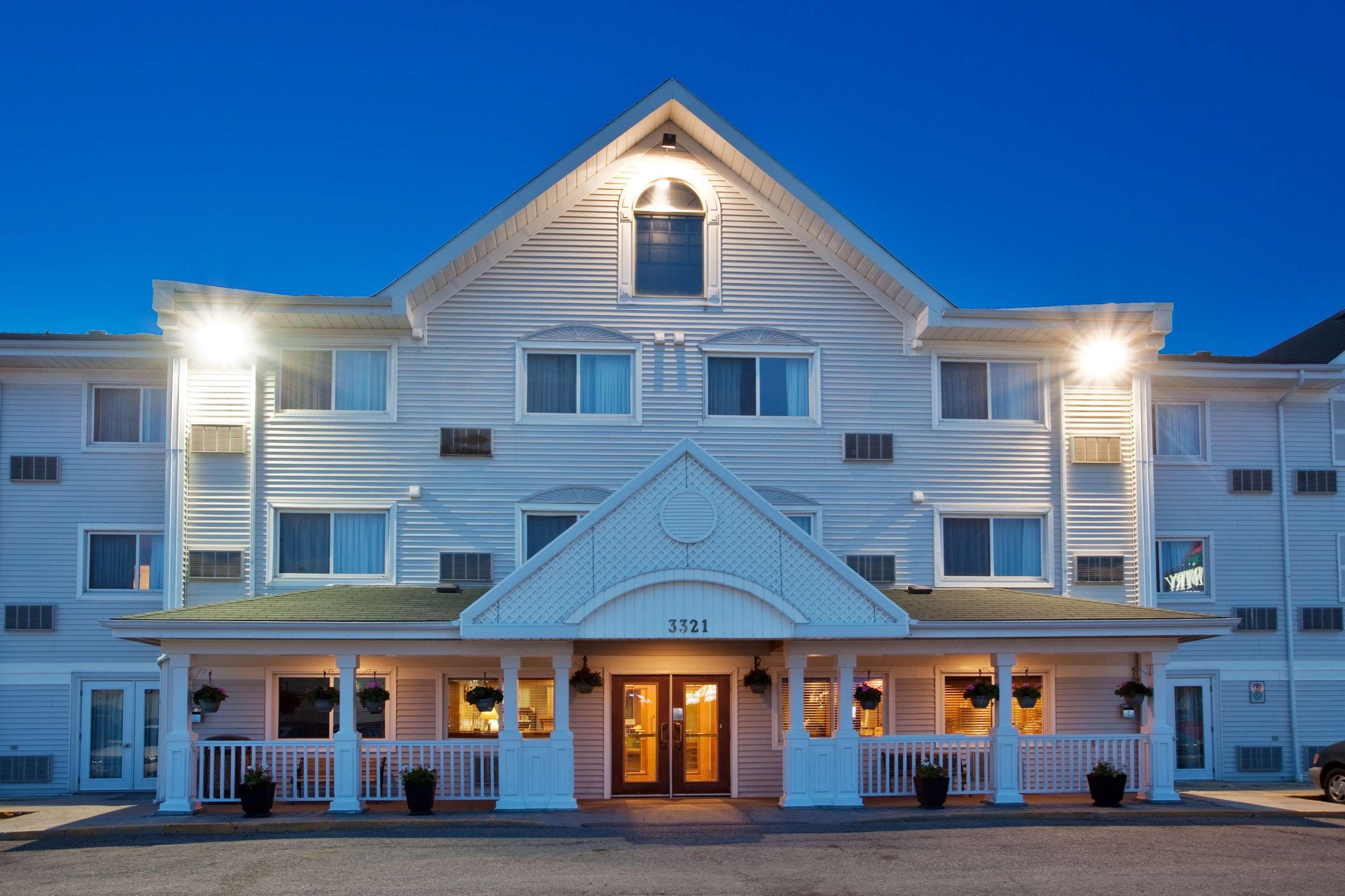 Travelodge Suites By Wyndham Regina - Eastgate Bay Kültér fotó