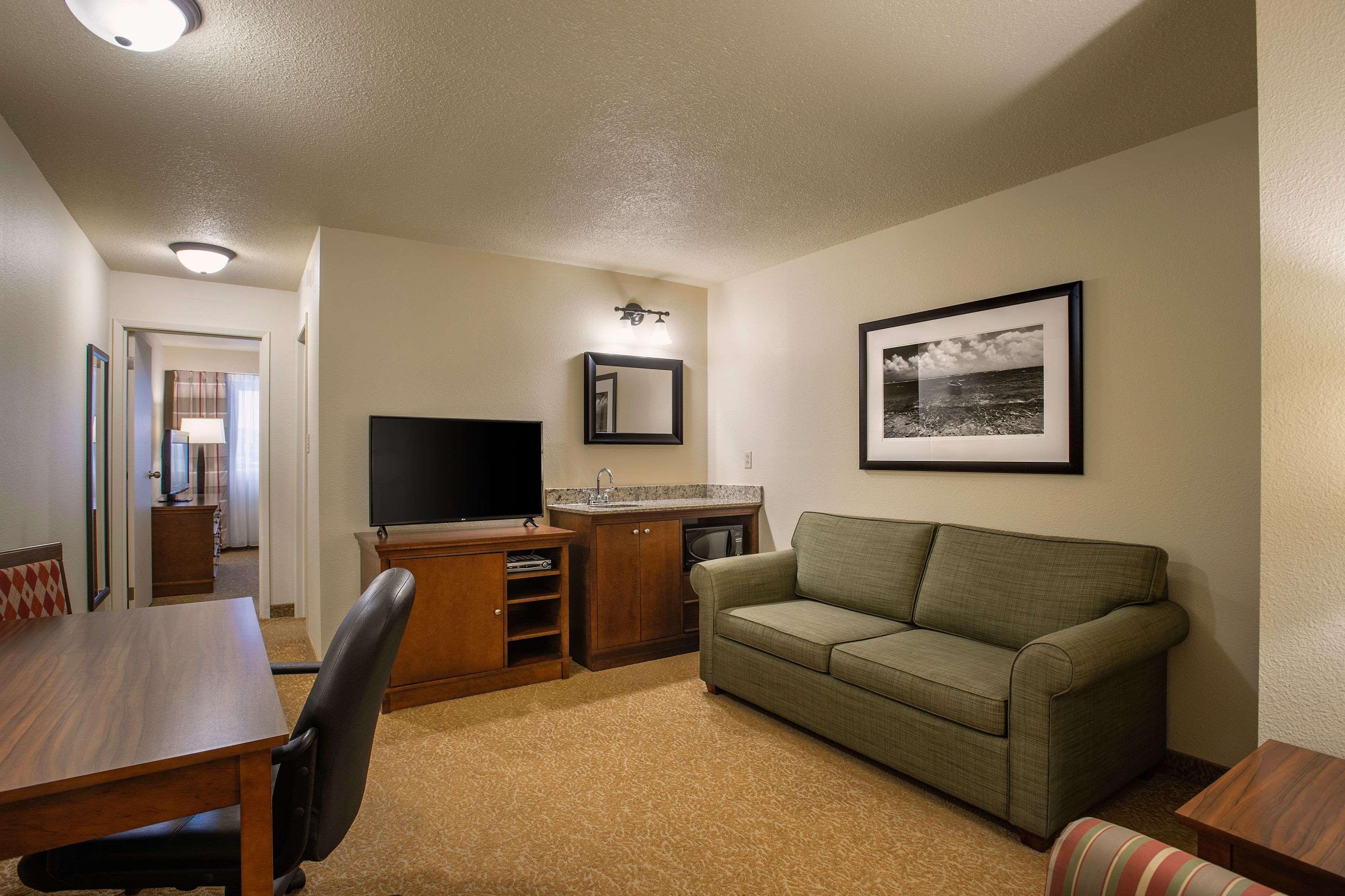 Travelodge Suites By Wyndham Regina - Eastgate Bay Kültér fotó