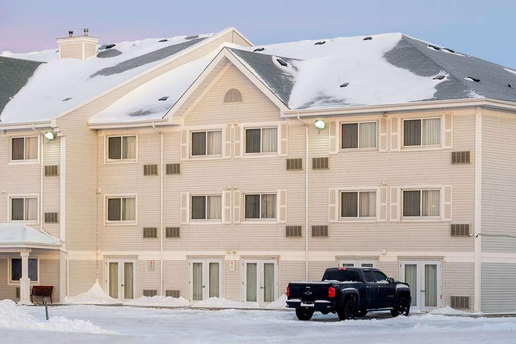 Travelodge Suites By Wyndham Regina - Eastgate Bay Kültér fotó